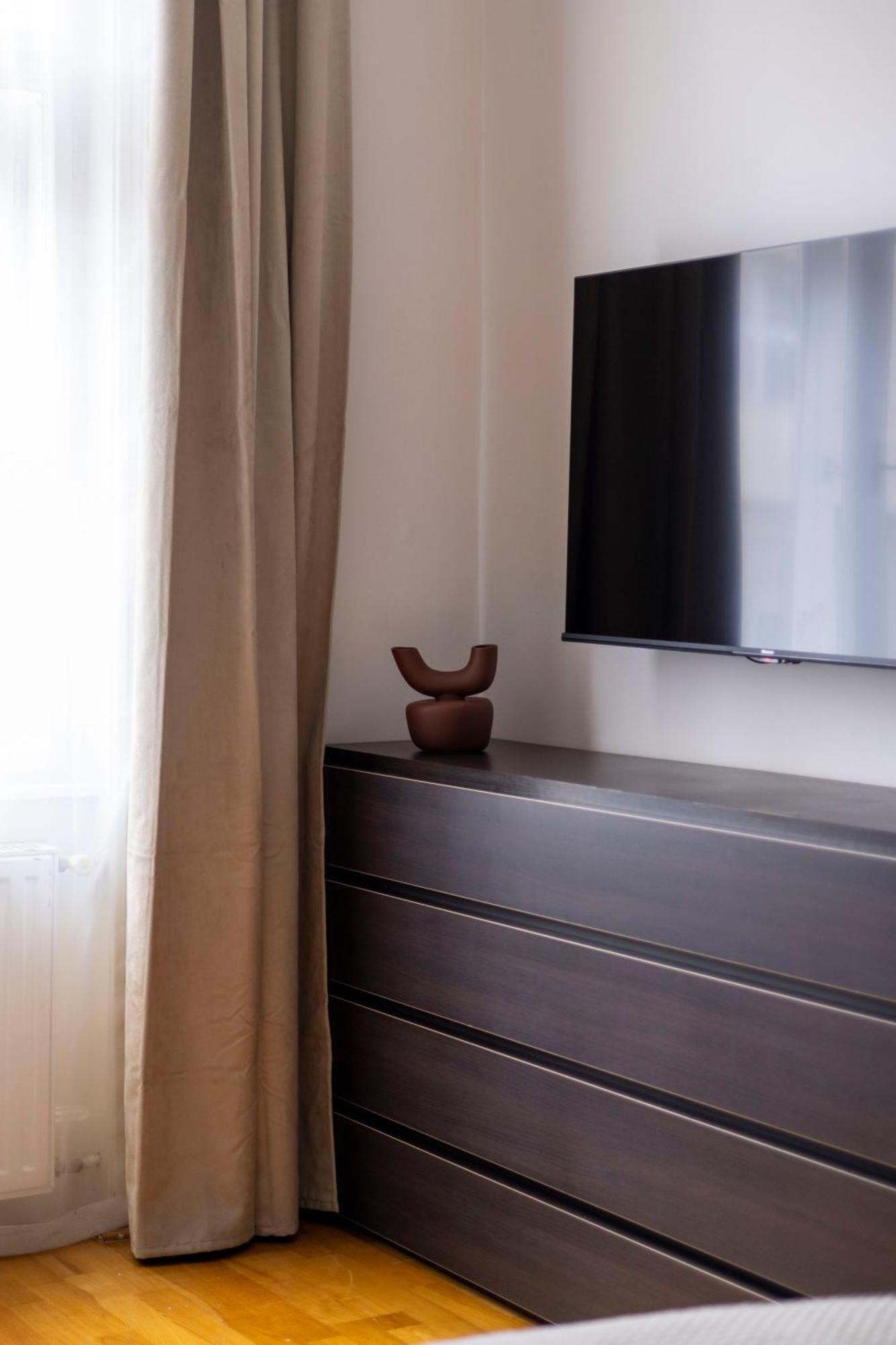 Stylish & Cozy City Center Apartment By Prestige Homes Budapest Exterior photo