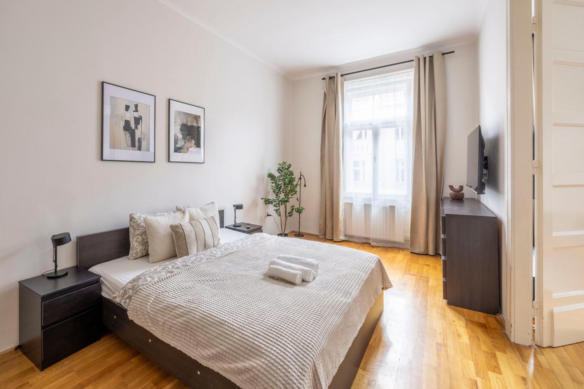 Stylish & Cozy City Center Apartment By Prestige Homes Budapest Exterior photo